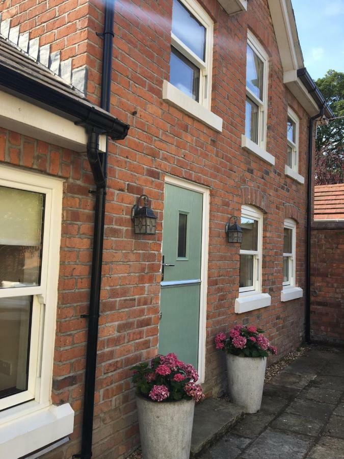 The Coach House Villa Southport Exterior foto